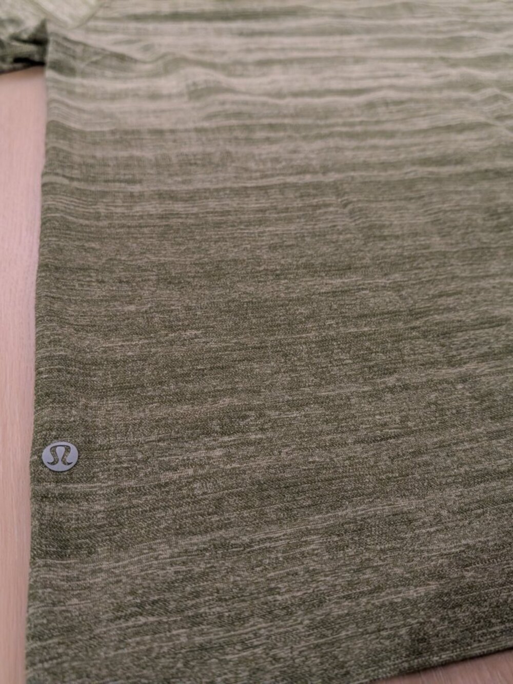 Lululemon Metal Vent Tech T-Shirt Heather Green Workout Running Athletic Sz M - Picture 6 of 6